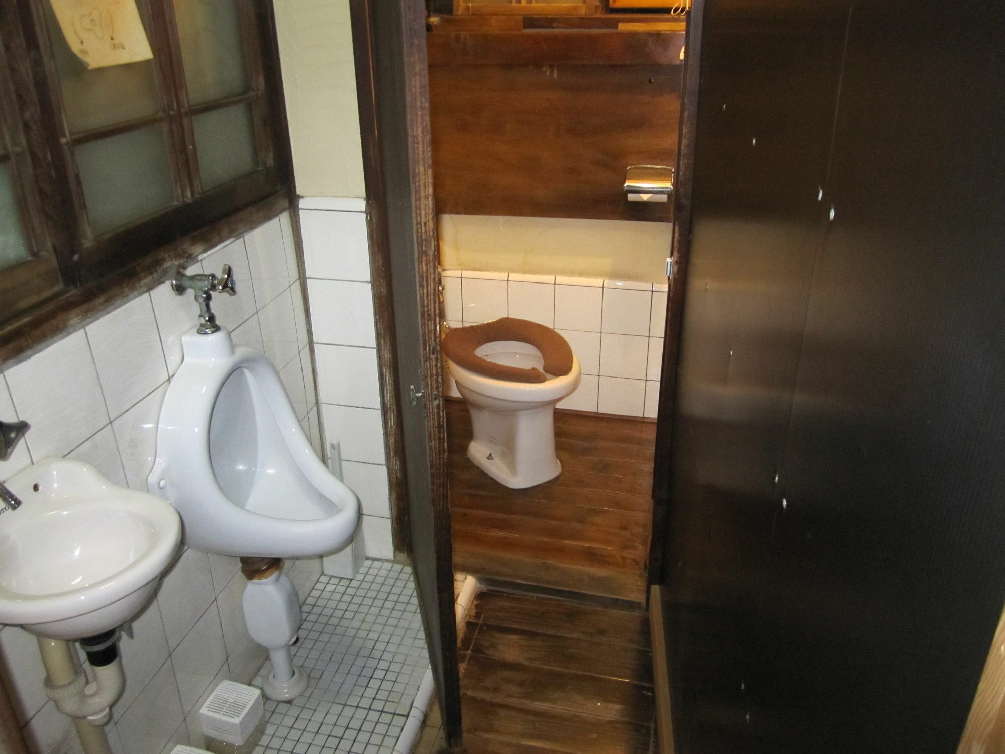 Taito Ryokan Tokyo Luaran gambar